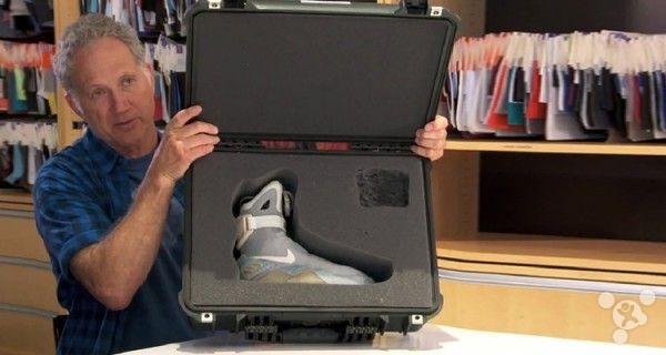 耐克设计师：自动系鞋带的运动鞋有望今年推出