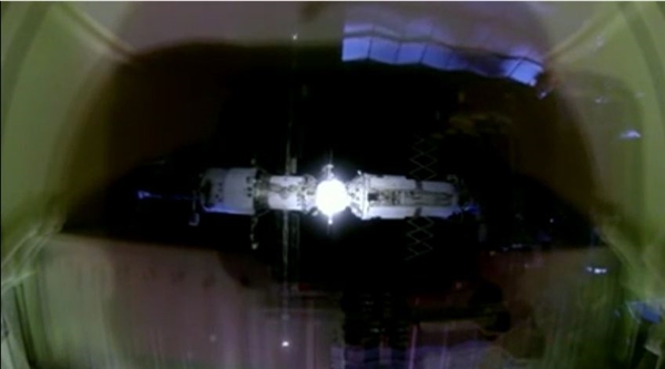 开眼界：NASA公开飞船与空间站对接视频