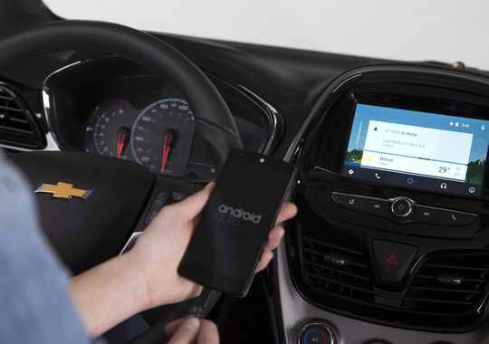 雪佛兰明年新车将同时支持iOS与Android车载系统