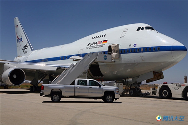 揭秘美国空中天文台：波音747改装
