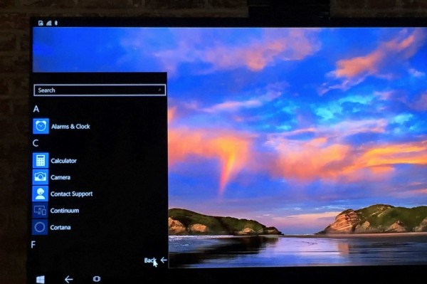 Continuum特性：Windows 10 Mobile连接至大屏幕的使用体验