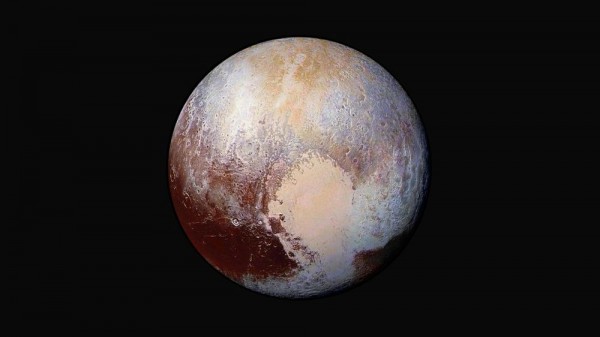 NASA公布冥王星新图：令人惊艳