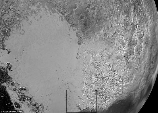 冥王星的日落：表面地形与地球十分相似