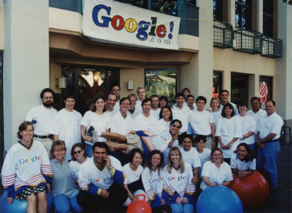 谷歌迎来17周岁生日：早期公司照片曝光