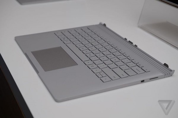 微软眼中的终极笔记本 Surface Book真机上手