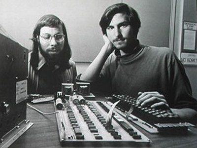 你是否了解苹果公司创立初期的10名员工？