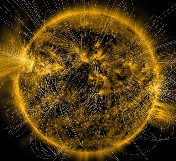 NASA发布太阳磁场惊艳高清大图