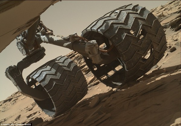 NASA“好奇号”火星探测器发回360度全景照