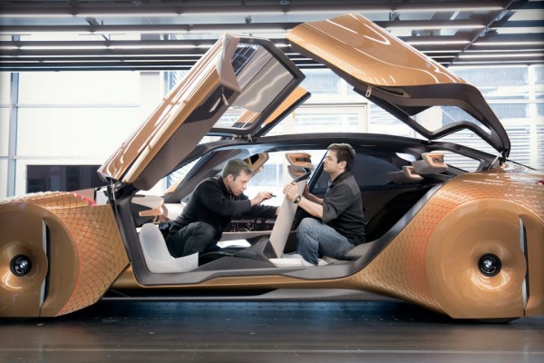宝马计划在2021年推出自动驾驶电动车i NEXT