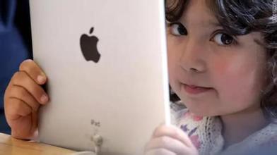 新闻早知道：iPad教育市场份额跌至谷底