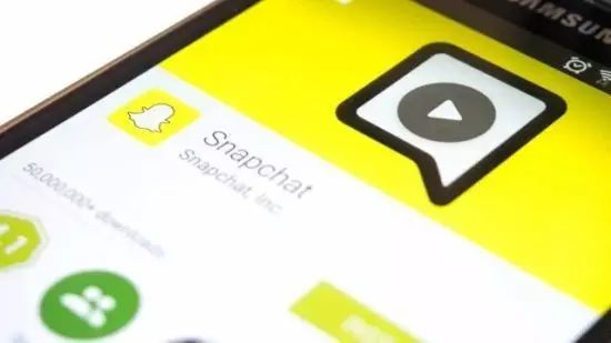 Snapchat何以在Facebook包围下“杀出重围”？