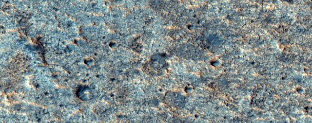 美宇航局本月公布1000余张火星最新照片