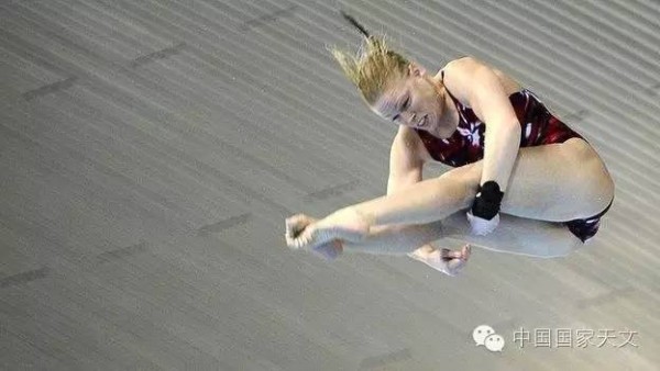 跨界成功 - 参加两届奥运会的英国跳水女选手居然是天文学家