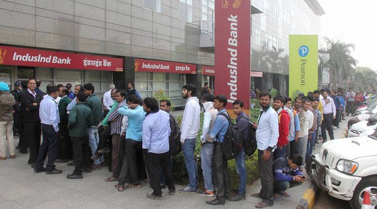 印度废除旧币，各家公司推出了快递“现金”还有移动 ATM，这下热闹了……